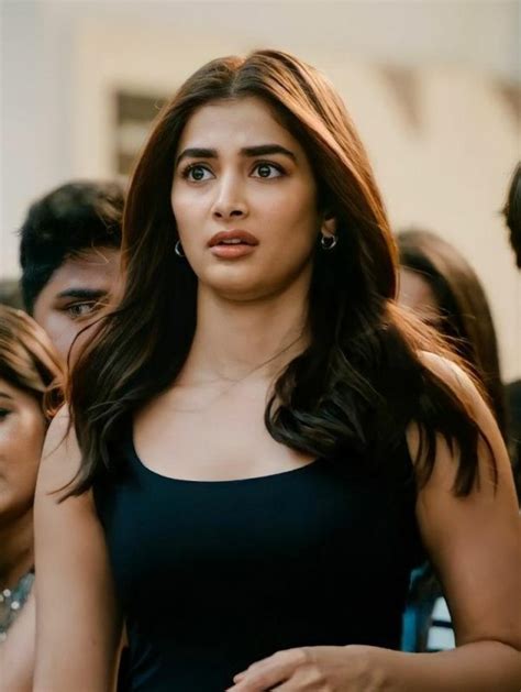 pooja hegde age marriage|Pooja Hegde Biography, Age, Height, Husband, Net Worth, Family